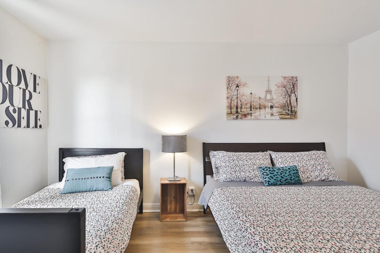 Free Parking In Beautiful Lachine Apartment *