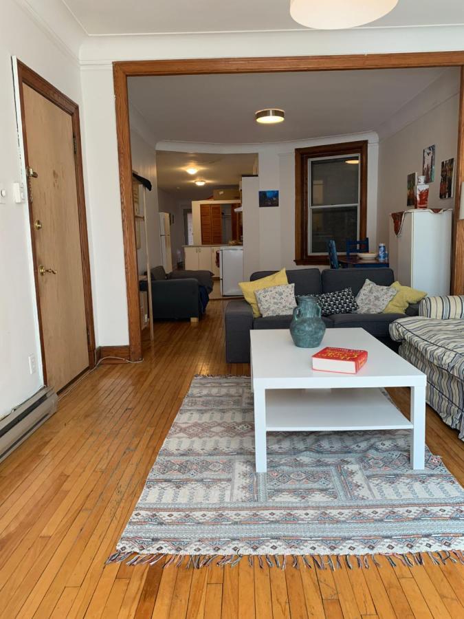 1000 Square Foot Loft In Mile End,