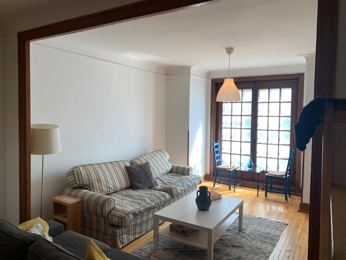Apartment 1000 Square Foot Loft In Mile End, Montreal