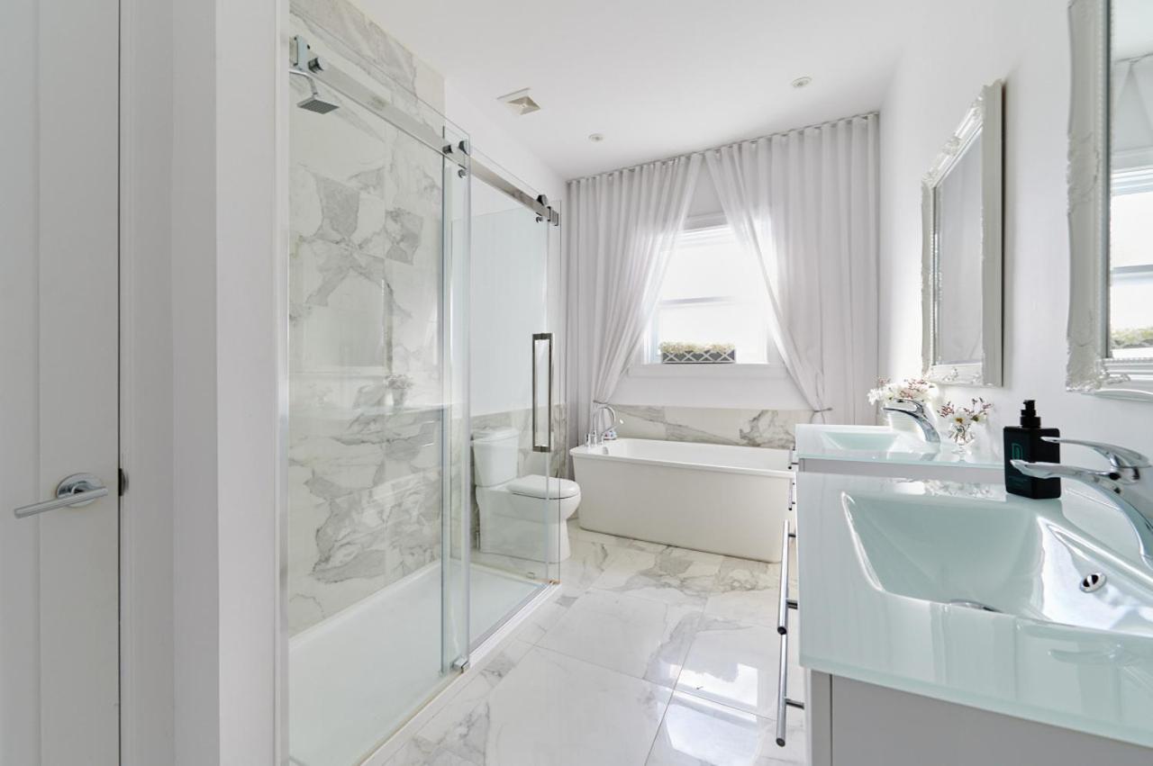 Holiday home Dante By Denstays Montreal