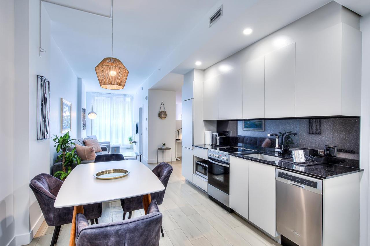 Corporate Stays With Golden Castle Group Apartment Montreal
