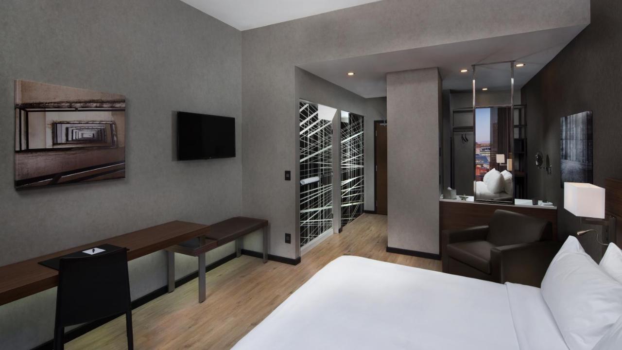 Ac Centre-ville Hotel Montreal