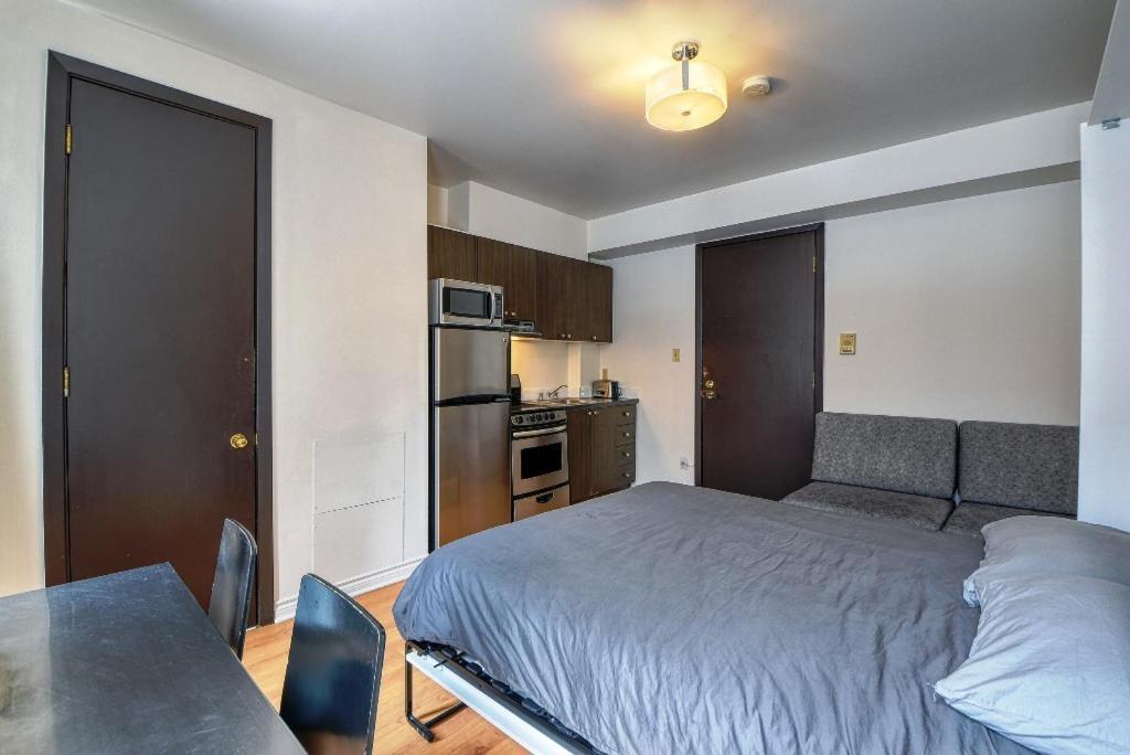 Downtown Apartment *
