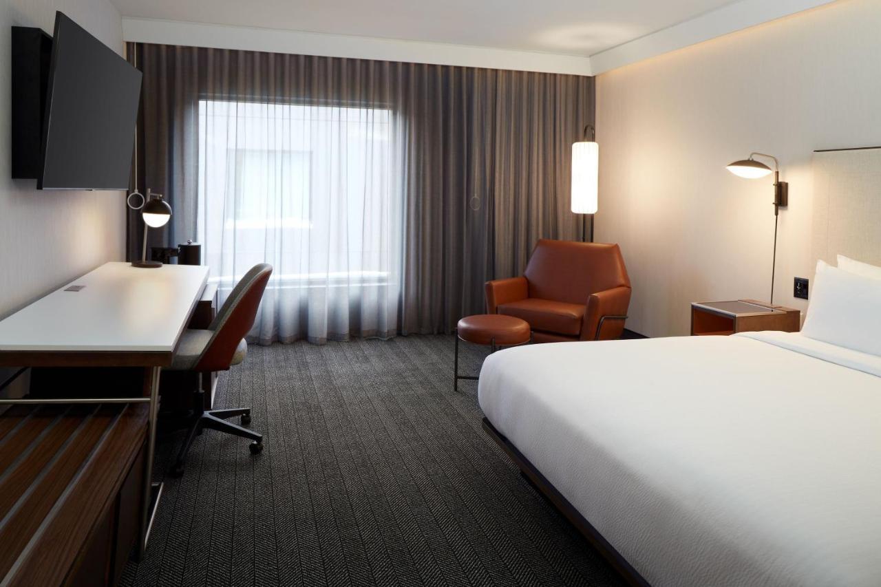 Courtyard Midtown Hotel Montreal