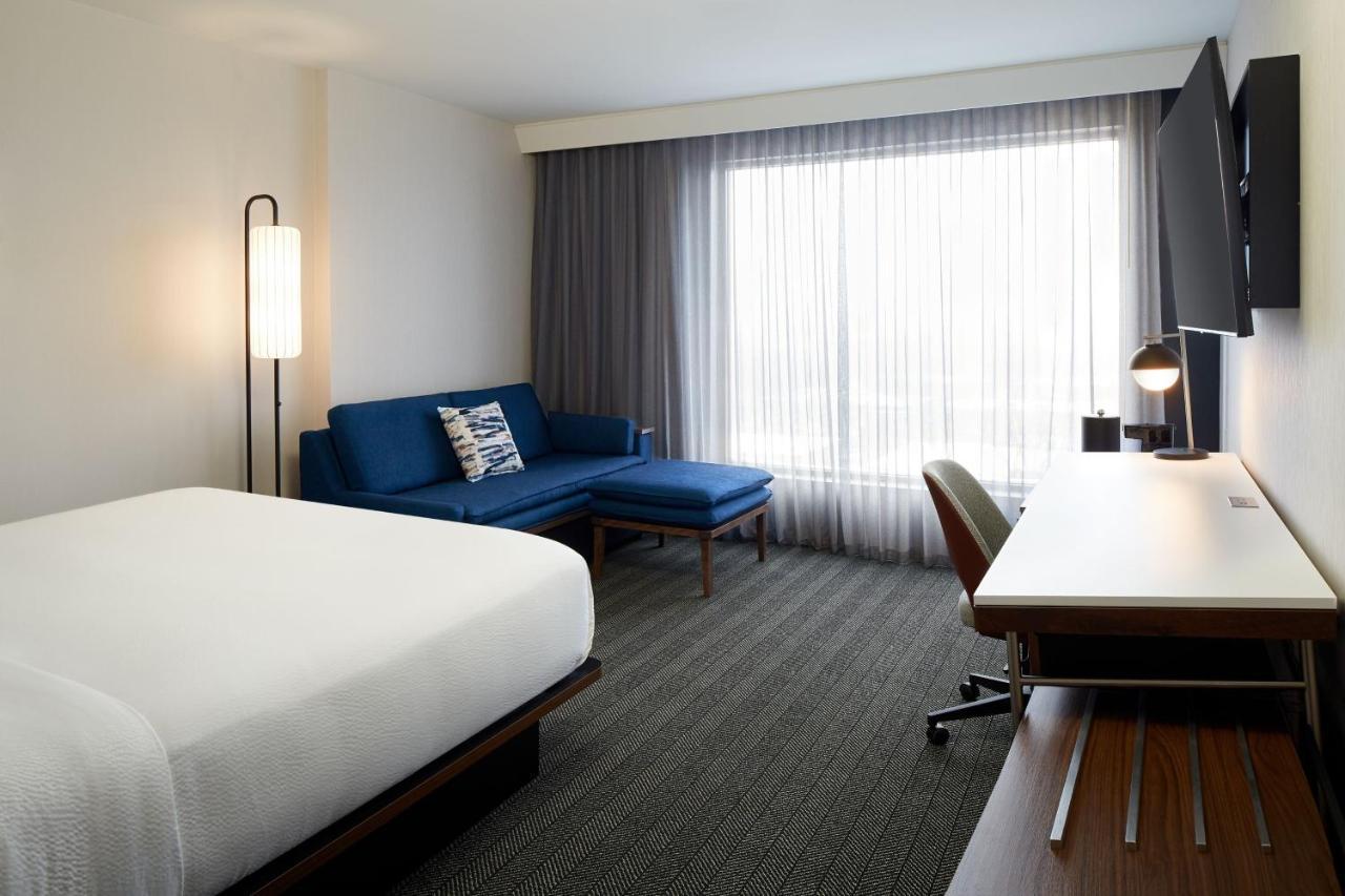 Courtyard Midtown Hotel Montreal