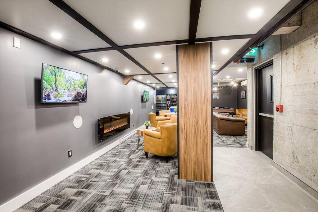 Brand New 2 Bd Modern In Old F2 Apartment Montreal