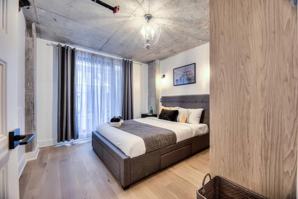 Brand New 2 Bd Modern In Old F2