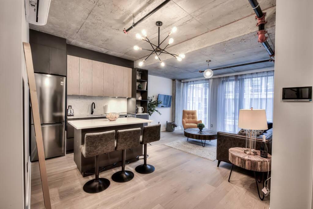 Apartment Brand New 2 Bd Modern In Old F2