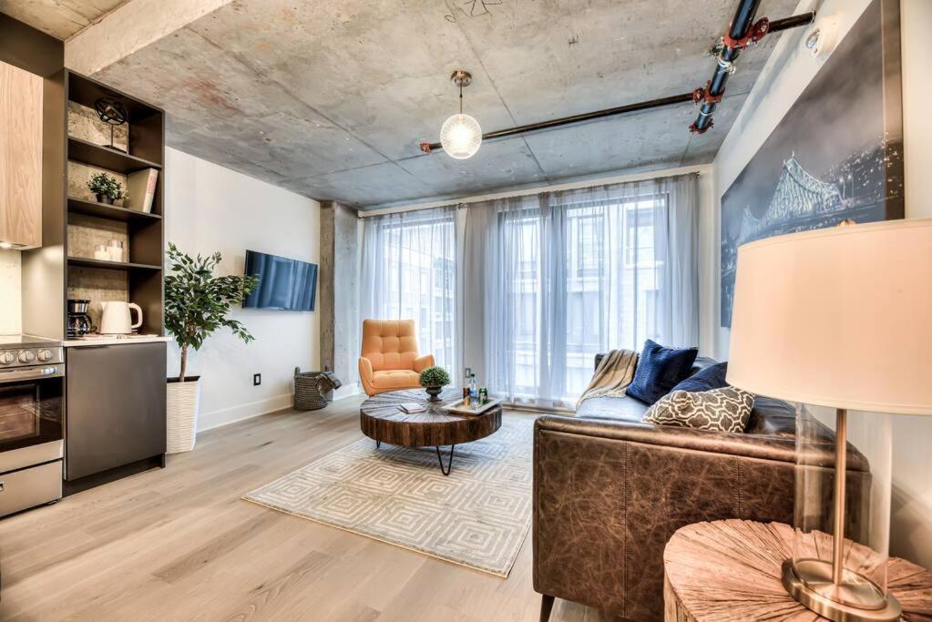 Apartment Brand New 2 Bd Modern In Old F2