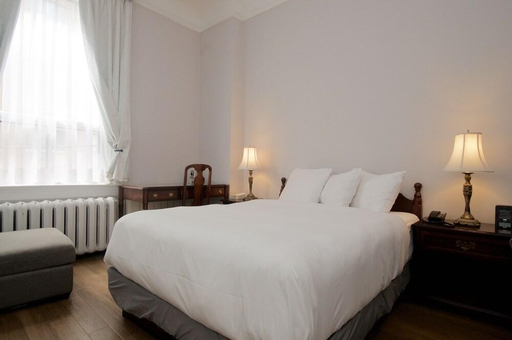 Ambrose House & Cafe - Self Check-in Hotel 3*