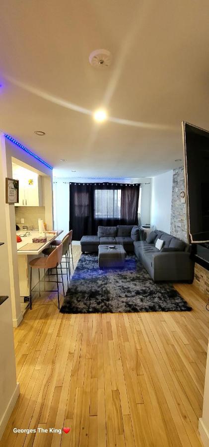 Luxurious 2 Bedrooms With In Homestay