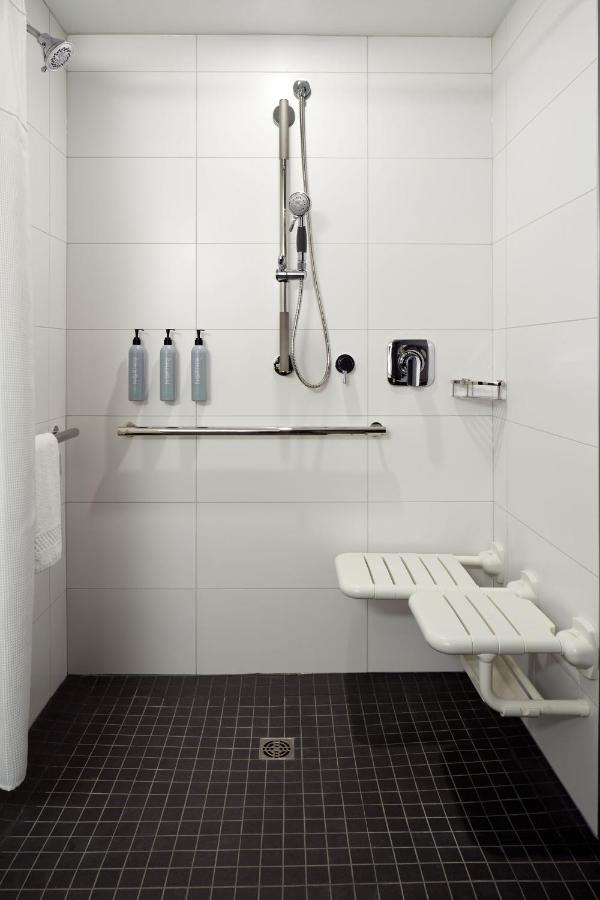 Courtyard Midtown 4* Montreal