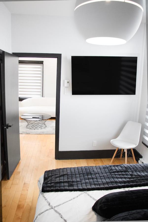 Chic 1-bedroom Retreat In Montreal's Vibrant Plateau Mont-royal Area - 3 Apartment Montreal