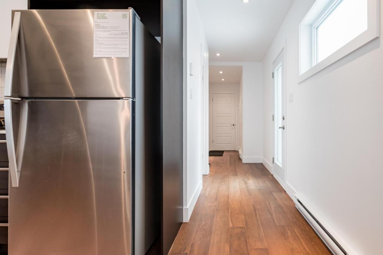 Sleek In The Heart Of Little Italy By Den Apartment