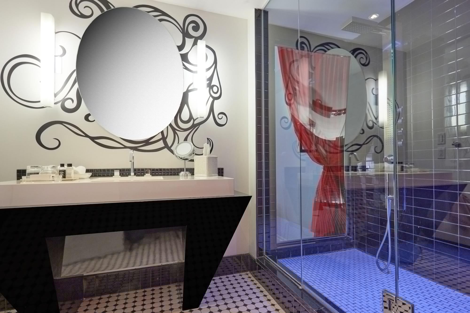 Chez Swann Hotel Montreal