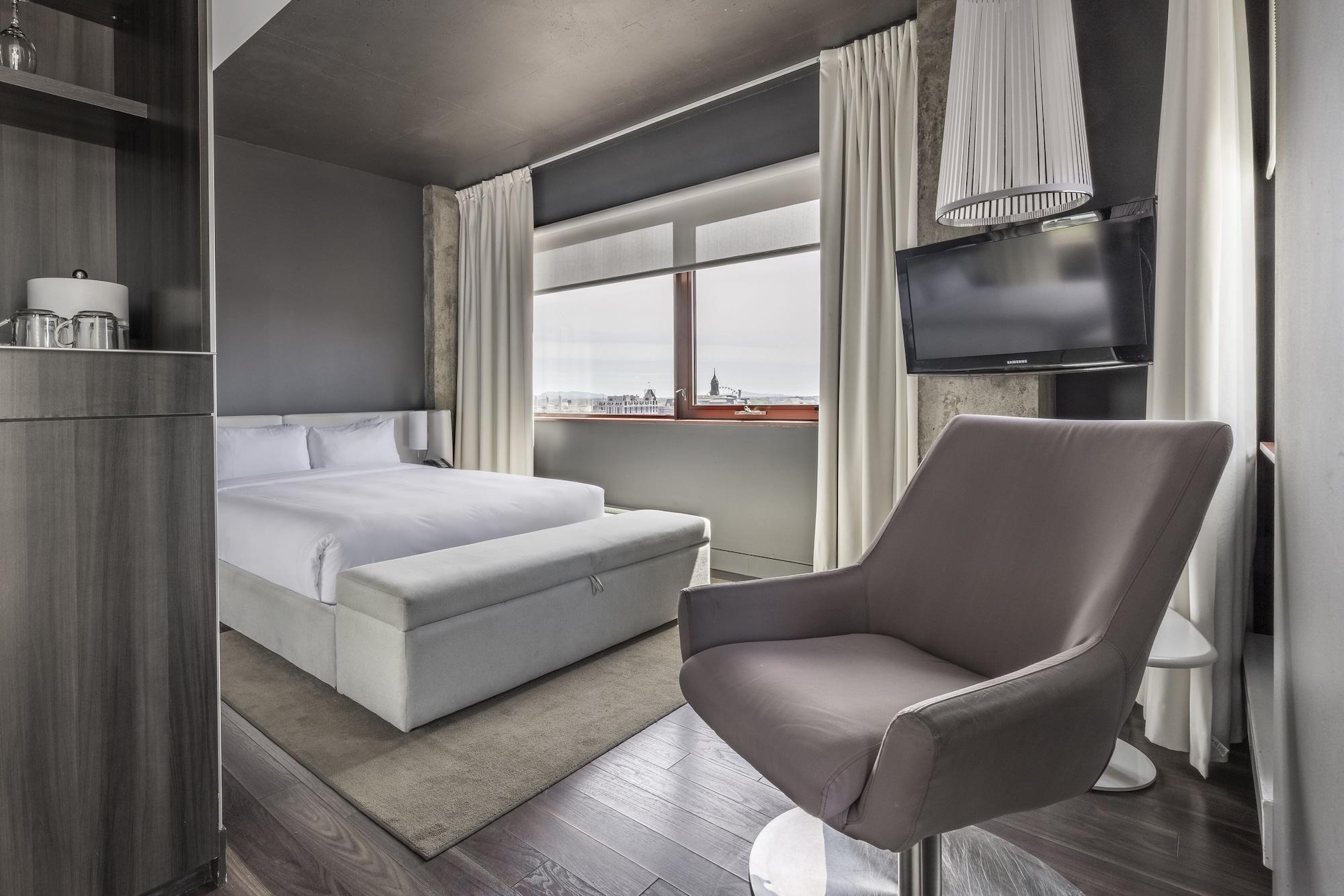 Hotel Zero 1
