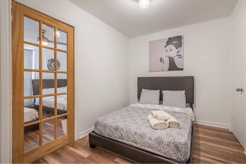Modest 4bedr Apt - 5mins Walk From Parc Lafontaine Montreal