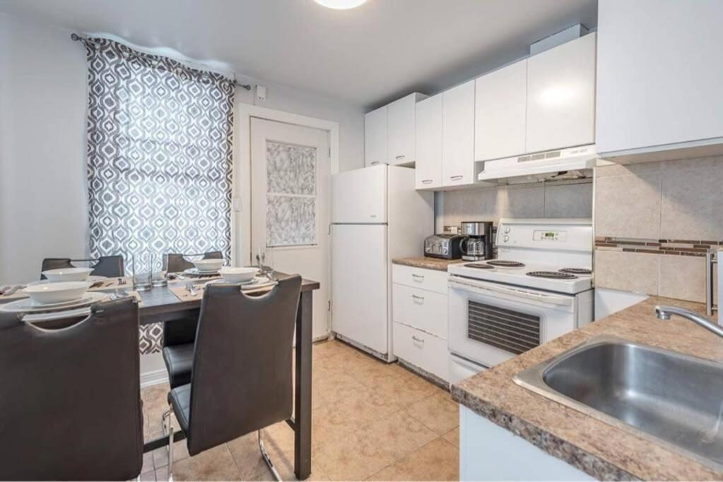 Apartment Modest 4bedr Apt - 5mins Walk From Parc Lafontaine