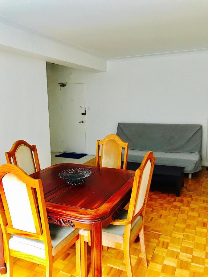 Stylish Apartment: Comfortable In The Golden Square Mile Apartment
