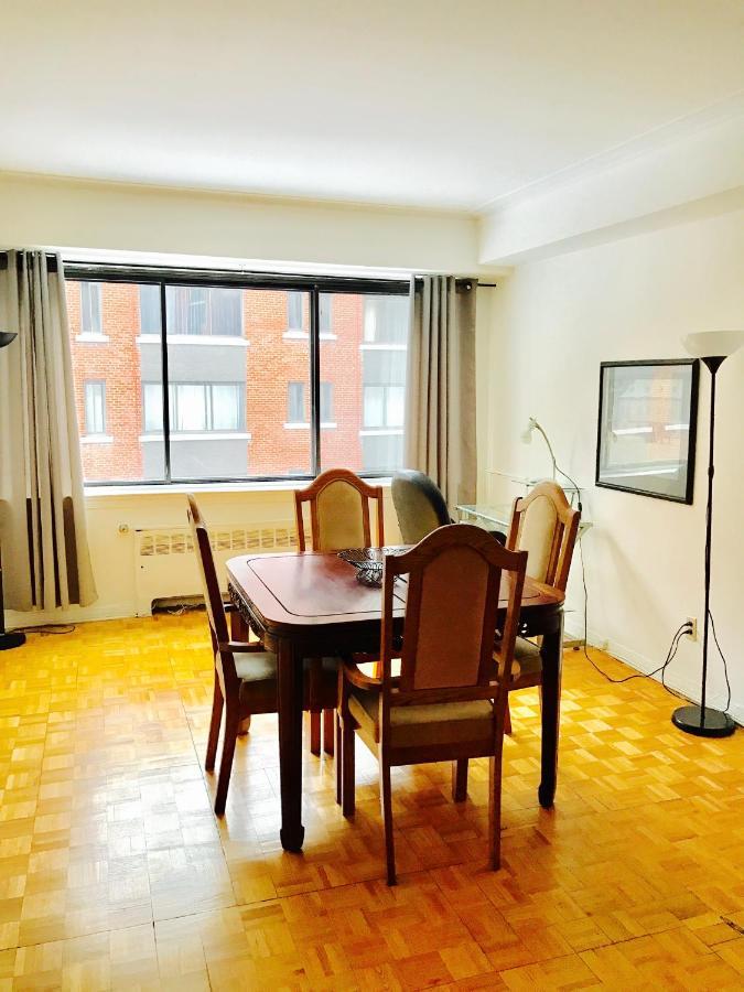 Apartment Stylish Apartment: Comfortable In The Golden Square Mile Montreal