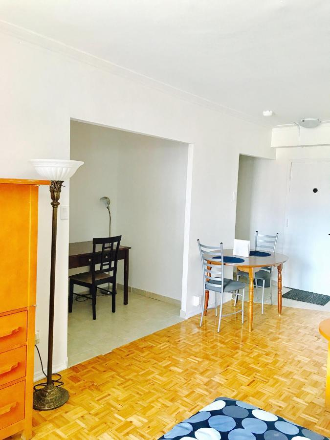 Stylish Apartment: Comfortable In The Golden Square Mile Apartment