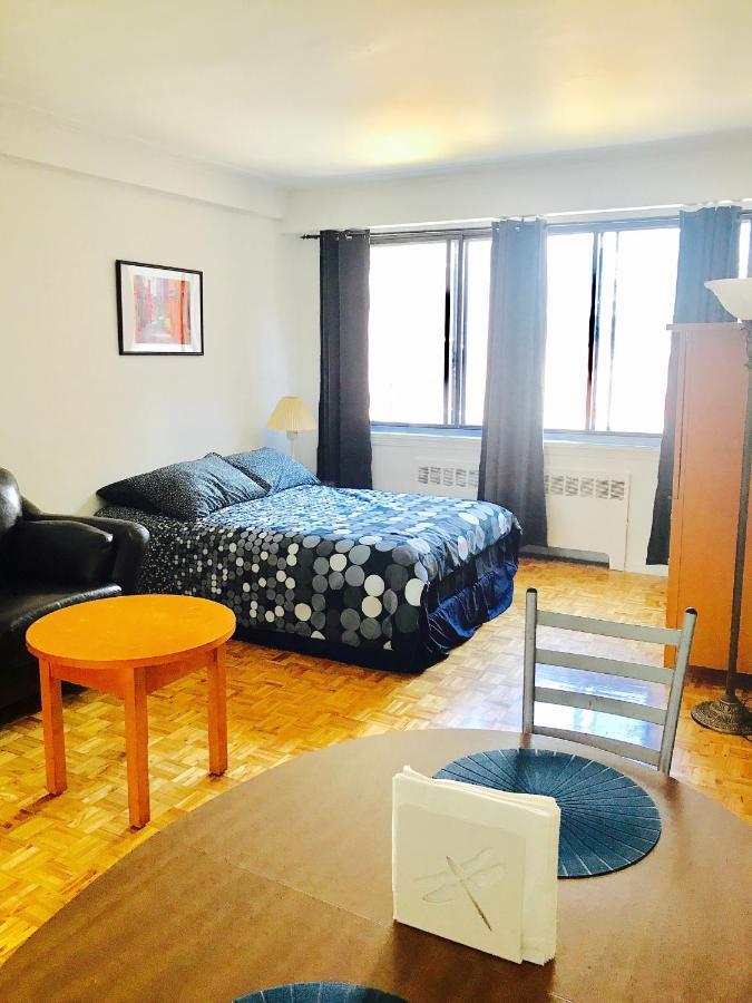 Stylish Apartment: Comfortable In The Golden Square Mile Montreal