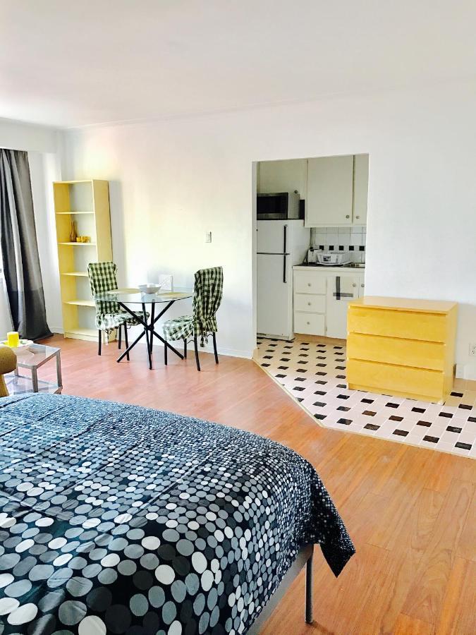 Stylish Apartment: Comfortable In The Golden Square Mile Montreal