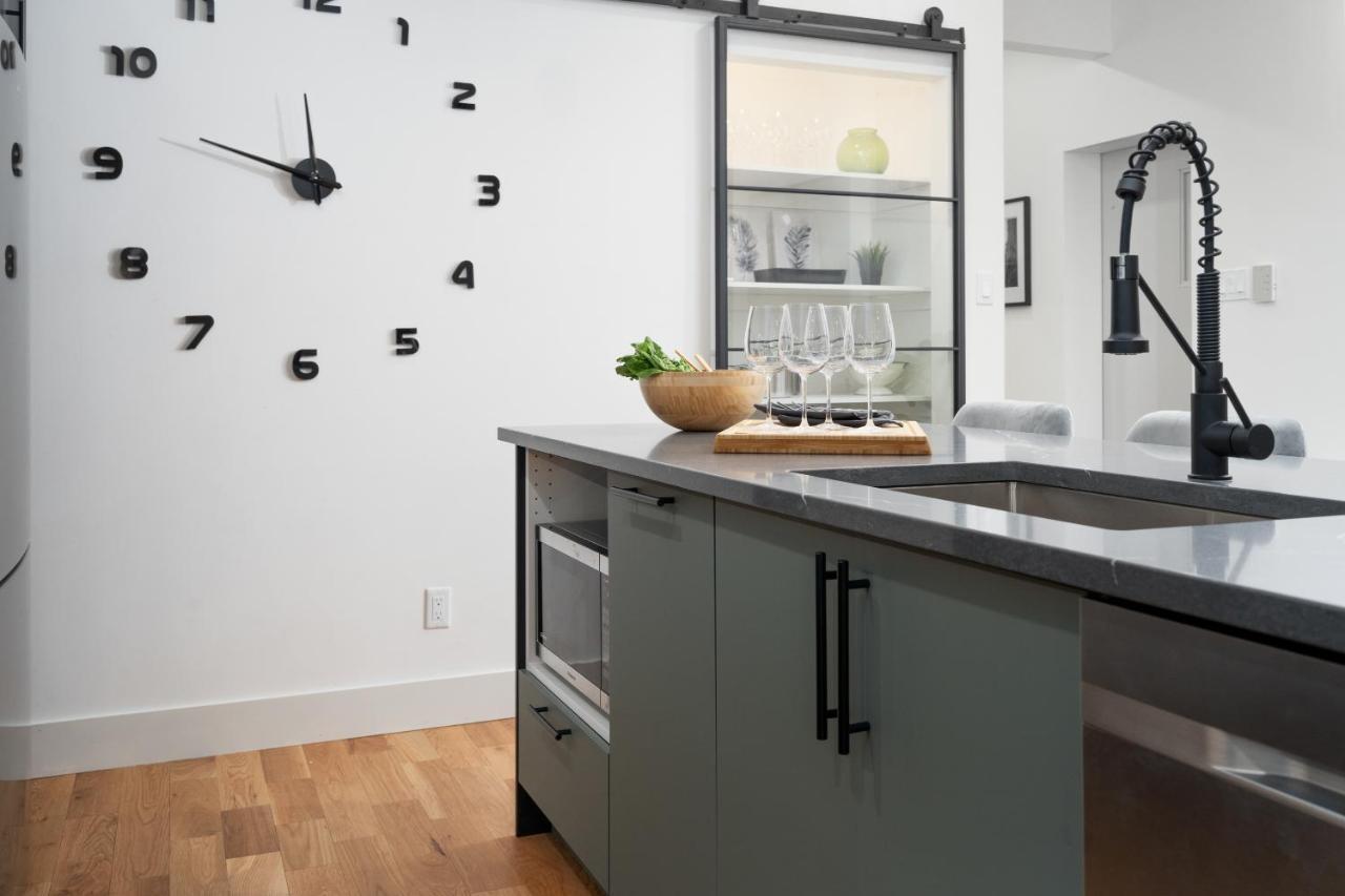 Apartment Les Suites Saint-laurent Montreal