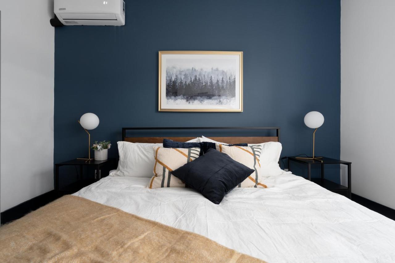 Les Suites Saint-laurent Apartment Montreal