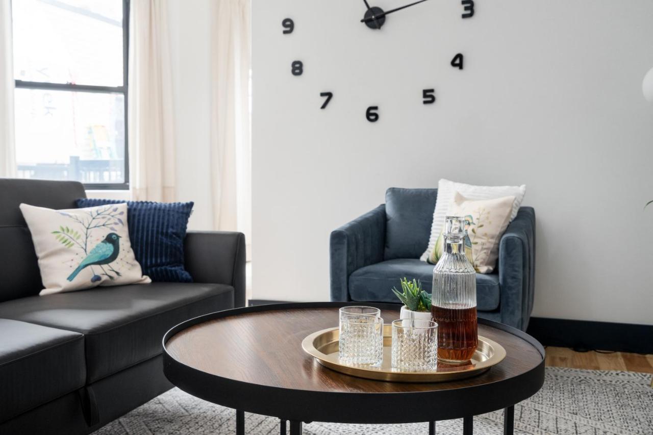 Les Suites Saint-laurent Apartment Montreal