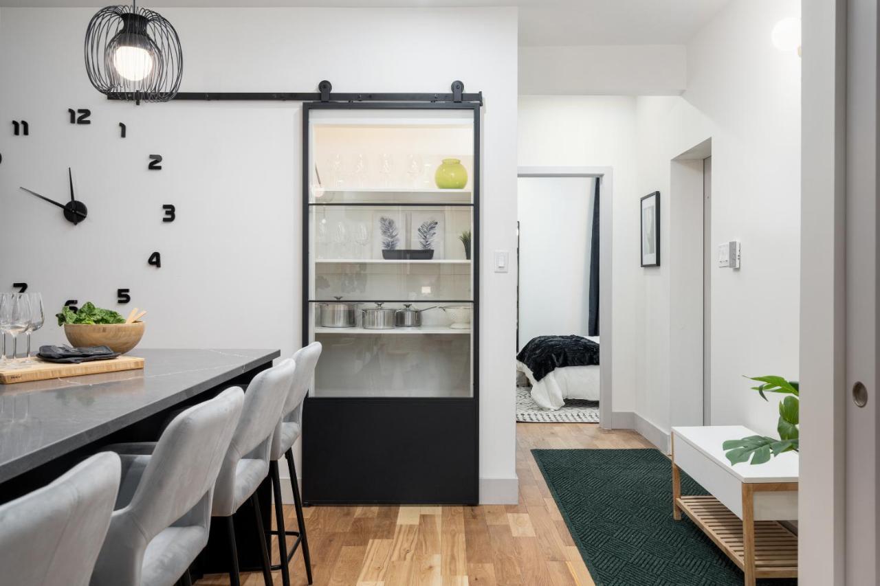 Les Suites Saint-laurent Apartment Montreal