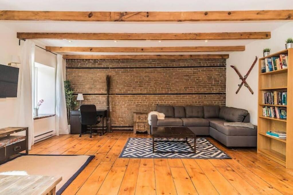 North House - Mtl Artist Loft - Champs Apartment