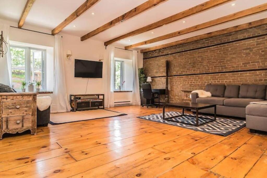 Apartment North House - Mtl Artist Loft - Champs *