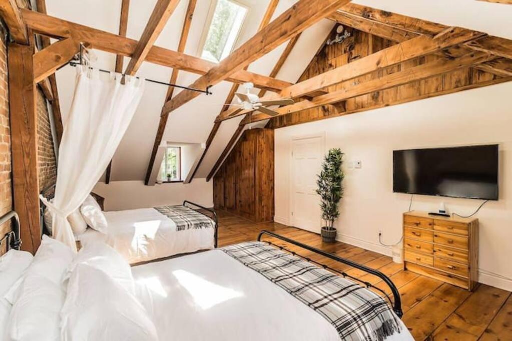 Apartment North House - Mtl Artist Loft - Champs