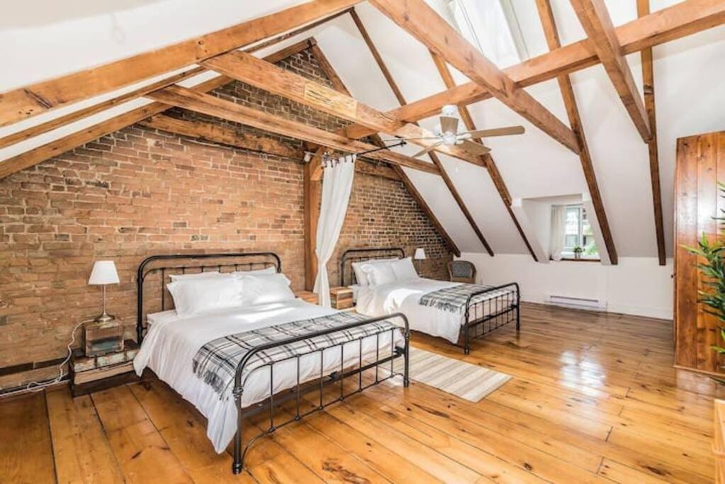 North House - Mtl Artist Loft - Champs Apartment