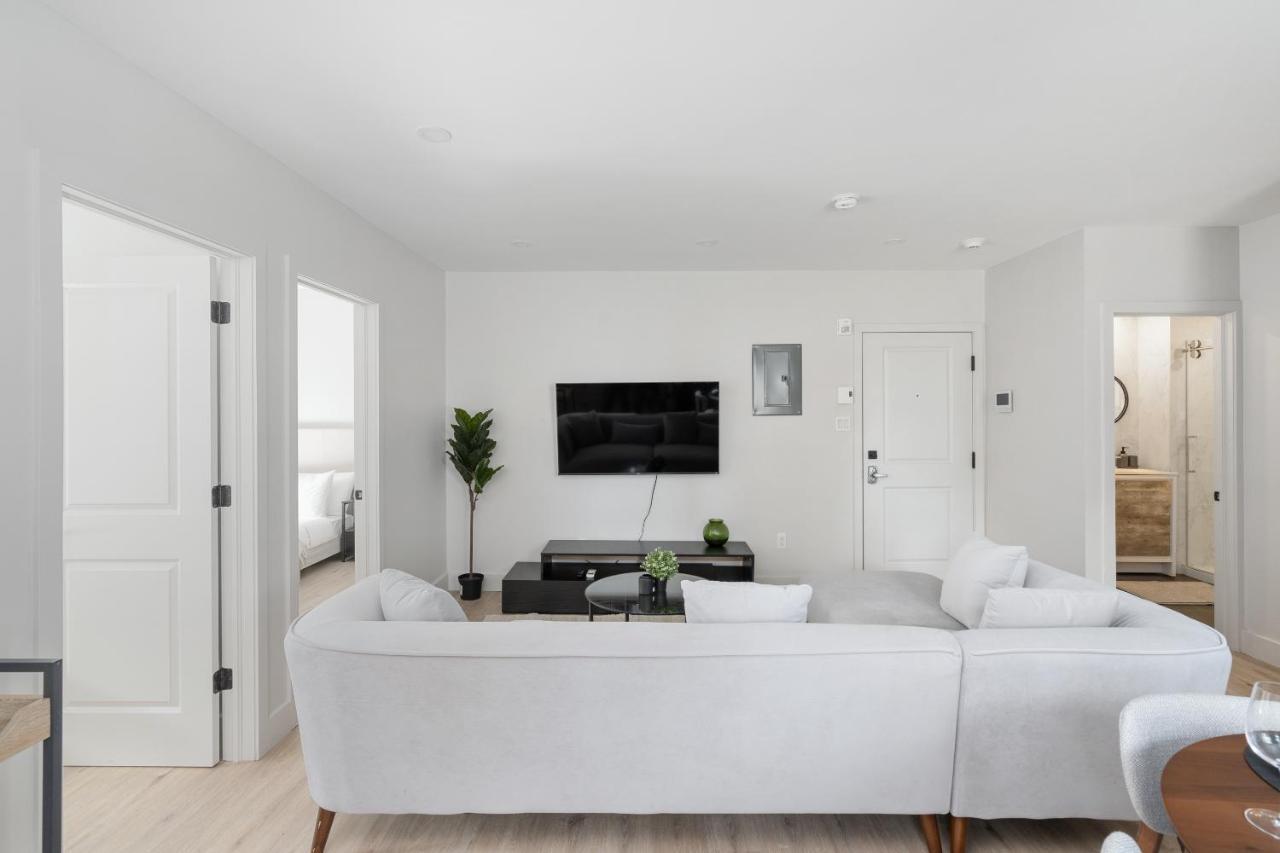 Young- Griffintown Apartment *