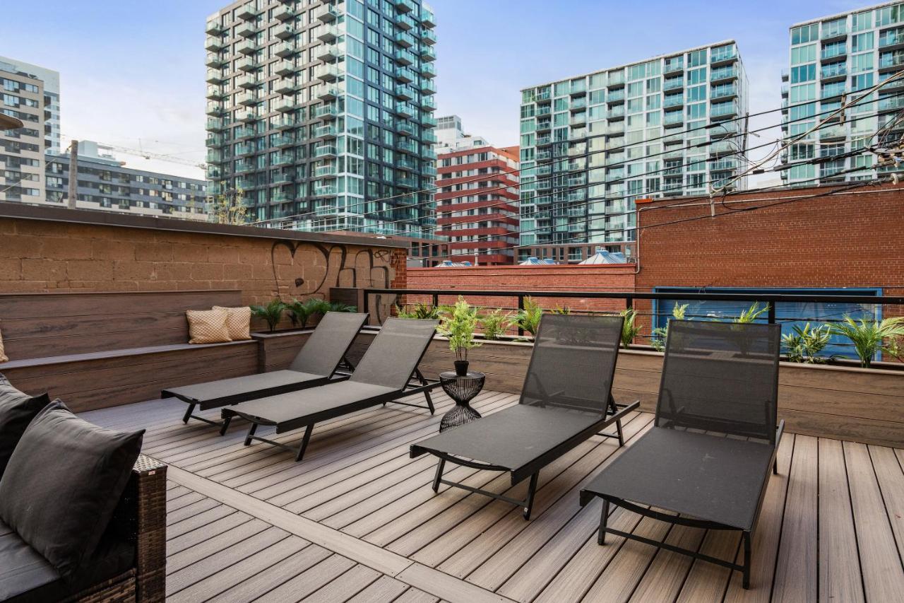 Young- Griffintown Apartment *