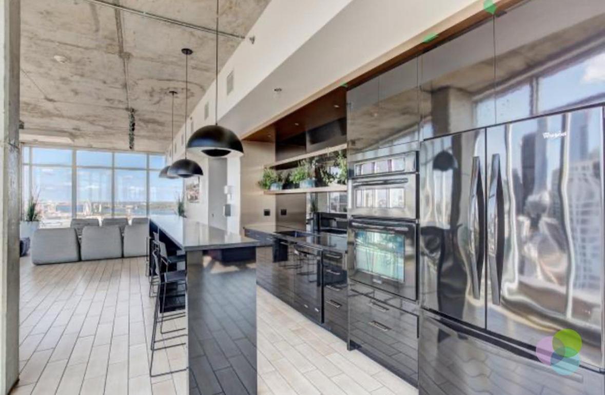 Perle Toute Equipee Avec Vue, Wi-fi Et Balcon Entre Vieux Et Centre-ville