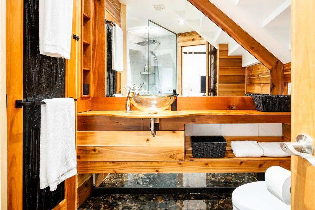 Mileend - Huge Bright & Modern Loft - Kingbed Apartment
