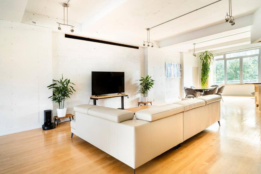 Apartment Mileend - Huge Bright & Modern Loft - Kingbed Montreal