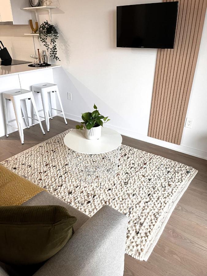 Apartment App En Plein Centre De - Quartier Des Spectacles *