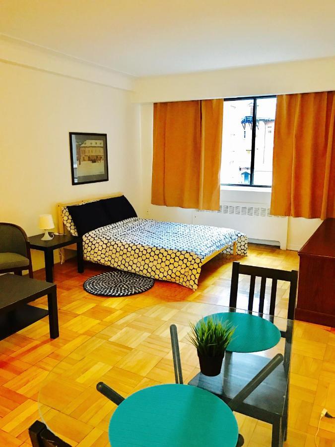 Apartment Stylish Apartment: Comfortable In The Golden Square Mile *