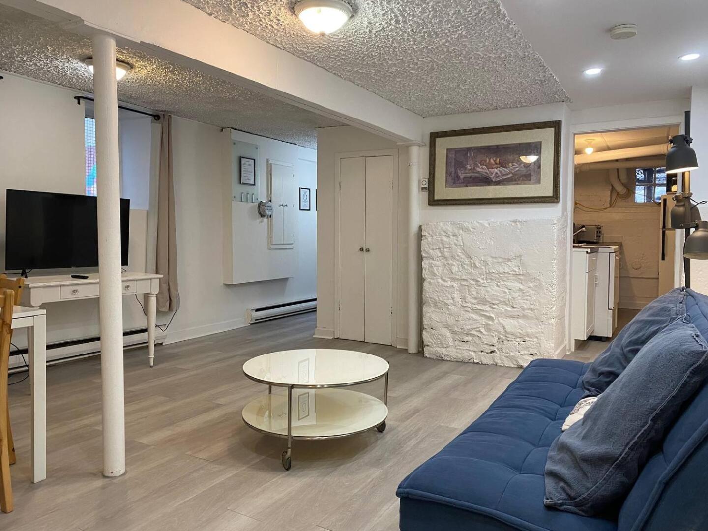 Heart Of Mtr For Memerable Experiance 2 Backyard 7minmetro Fully Renovated & Equipped Holiday home Montreal