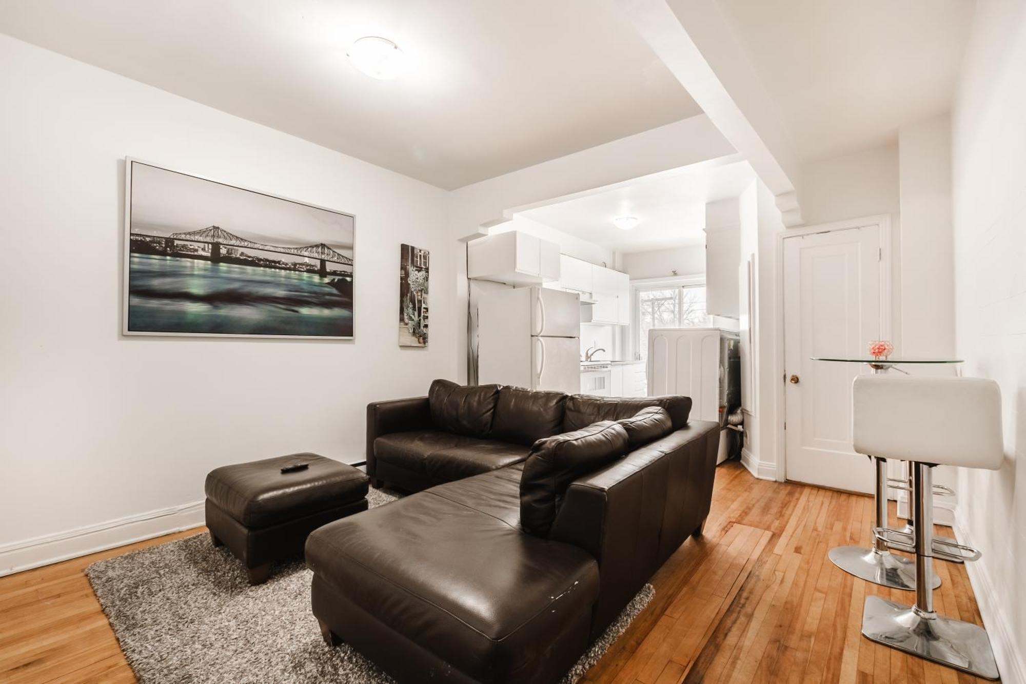 One Bedroom Near Frontenac Metro 2159-05 Apartment Montreal