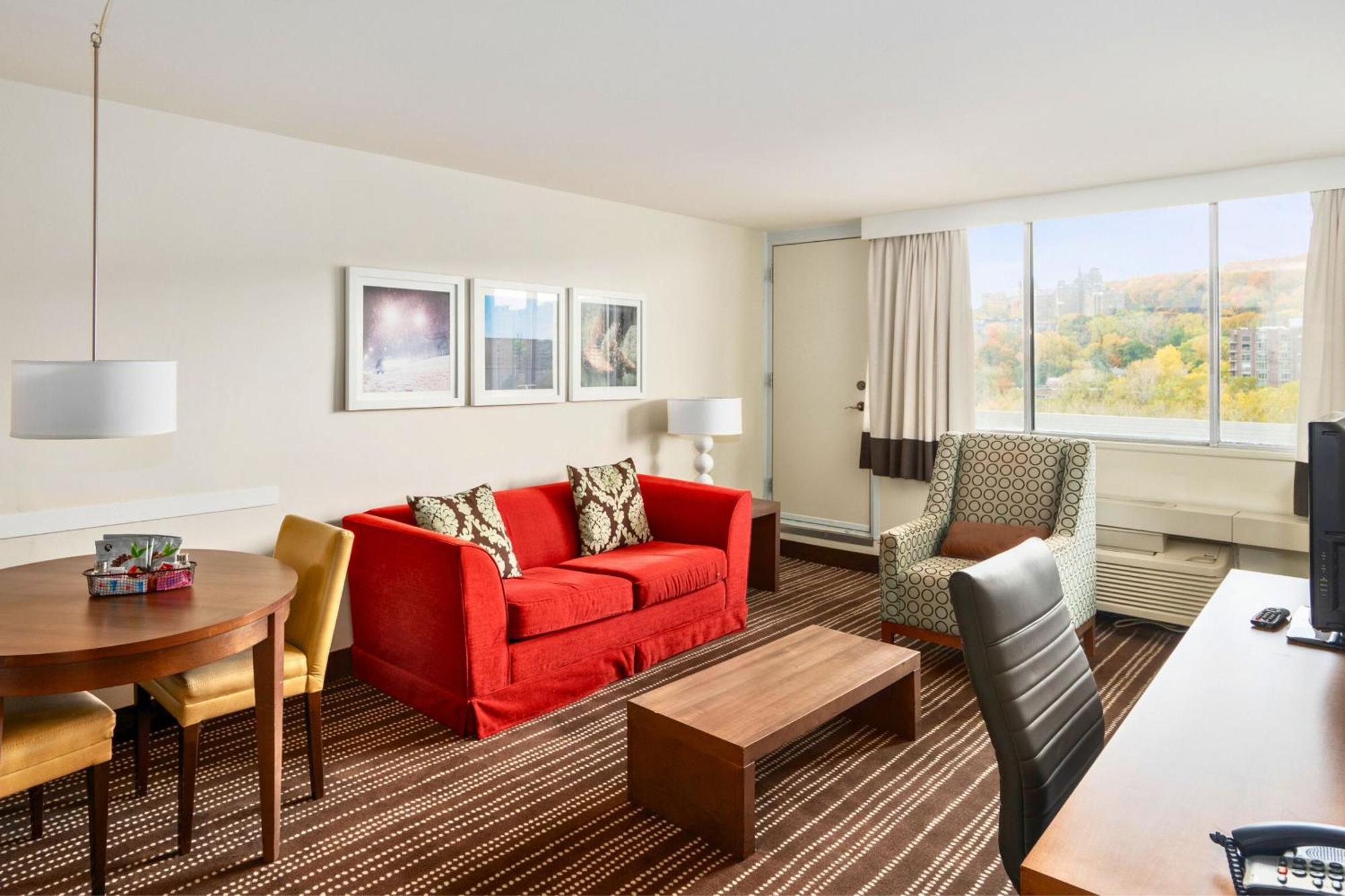 Hotel 2170 Lincoln Downtown 4*