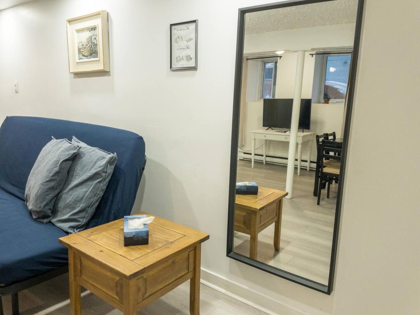Holiday home Heart Of Mtr For Memerable Experiance 2 Backyard 7minmetro Fully Renovated & Equipped