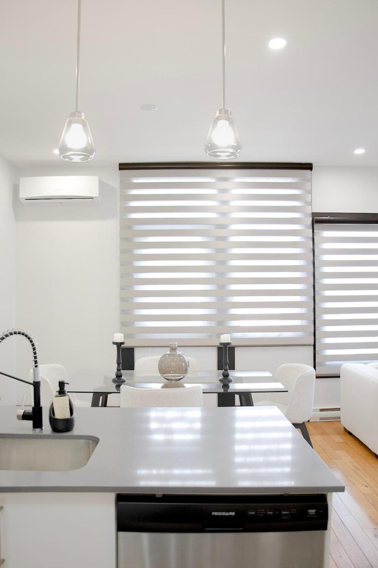 Chic 1-bedroom Retreat In Montreal's Vibrant Plateau Mont-royal Area - 3 * Montreal