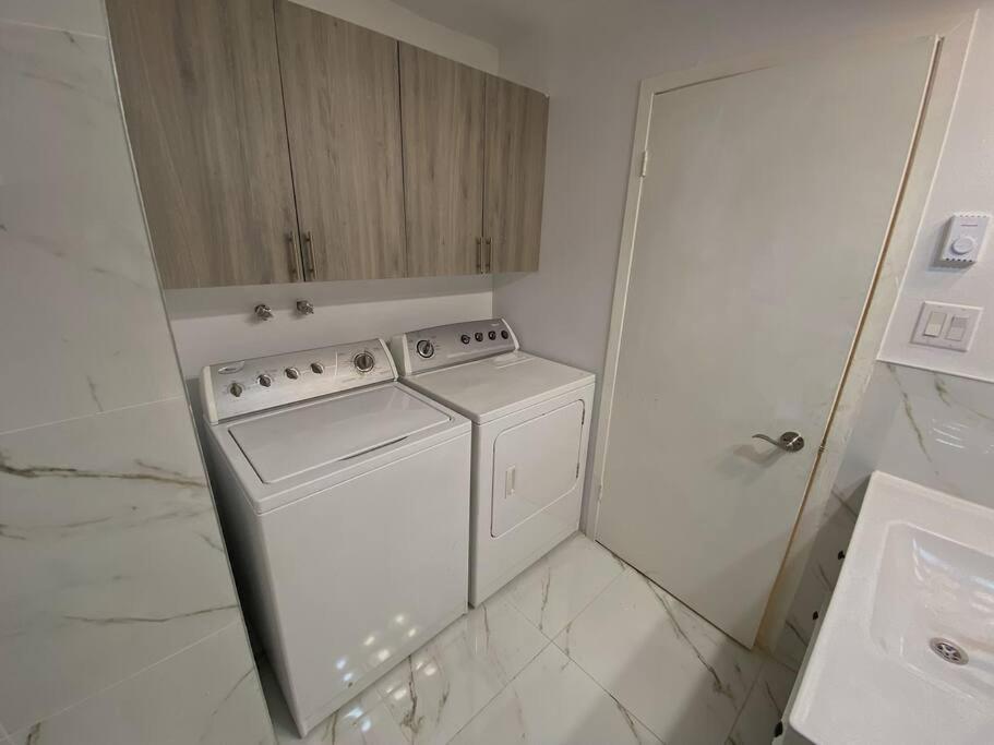 4414-modern 2 Bd Gem/ Near Dt Mtl, Canal, Atwater * Montreal
