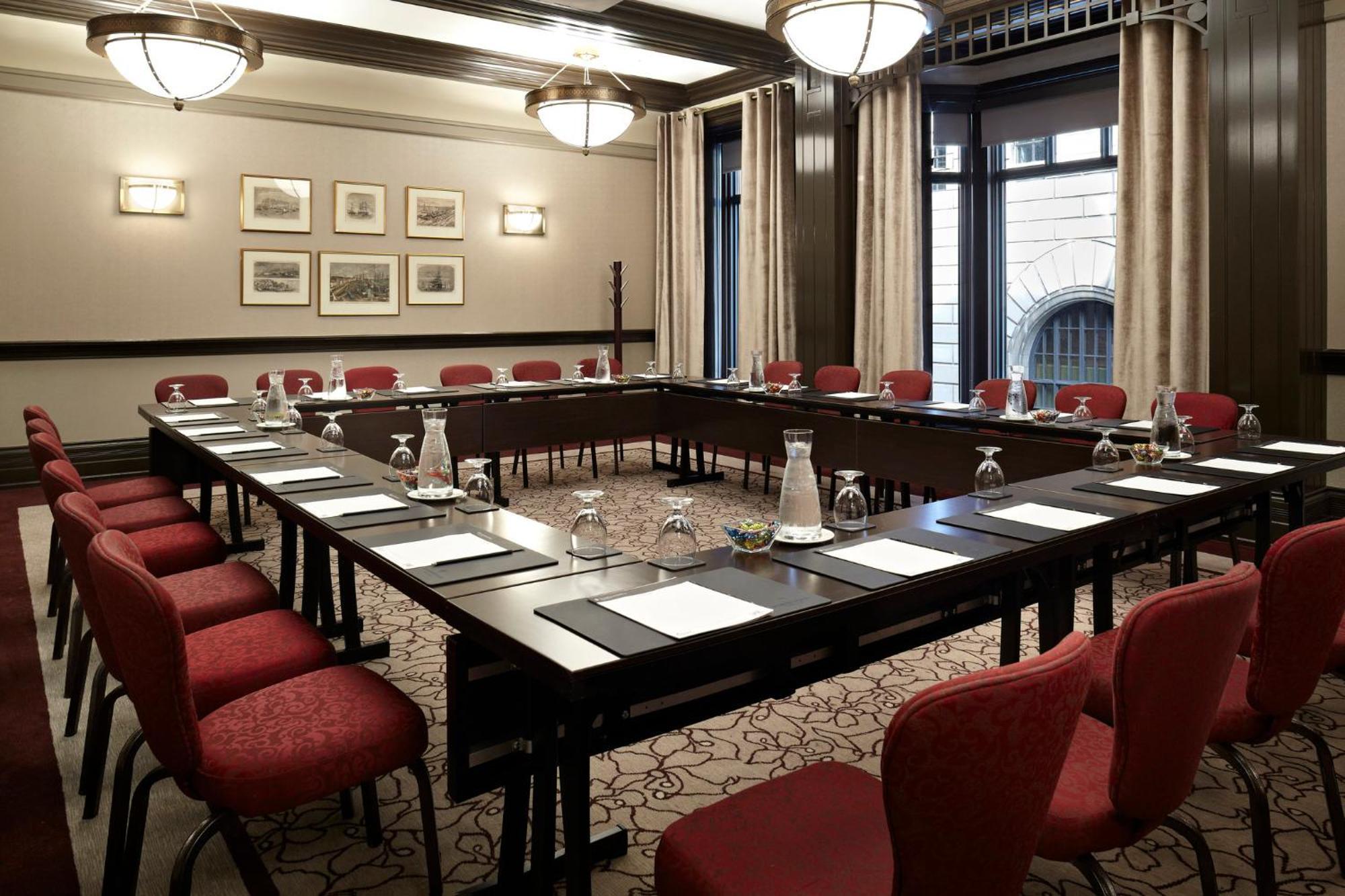 Intercontinental By Ihg 4*