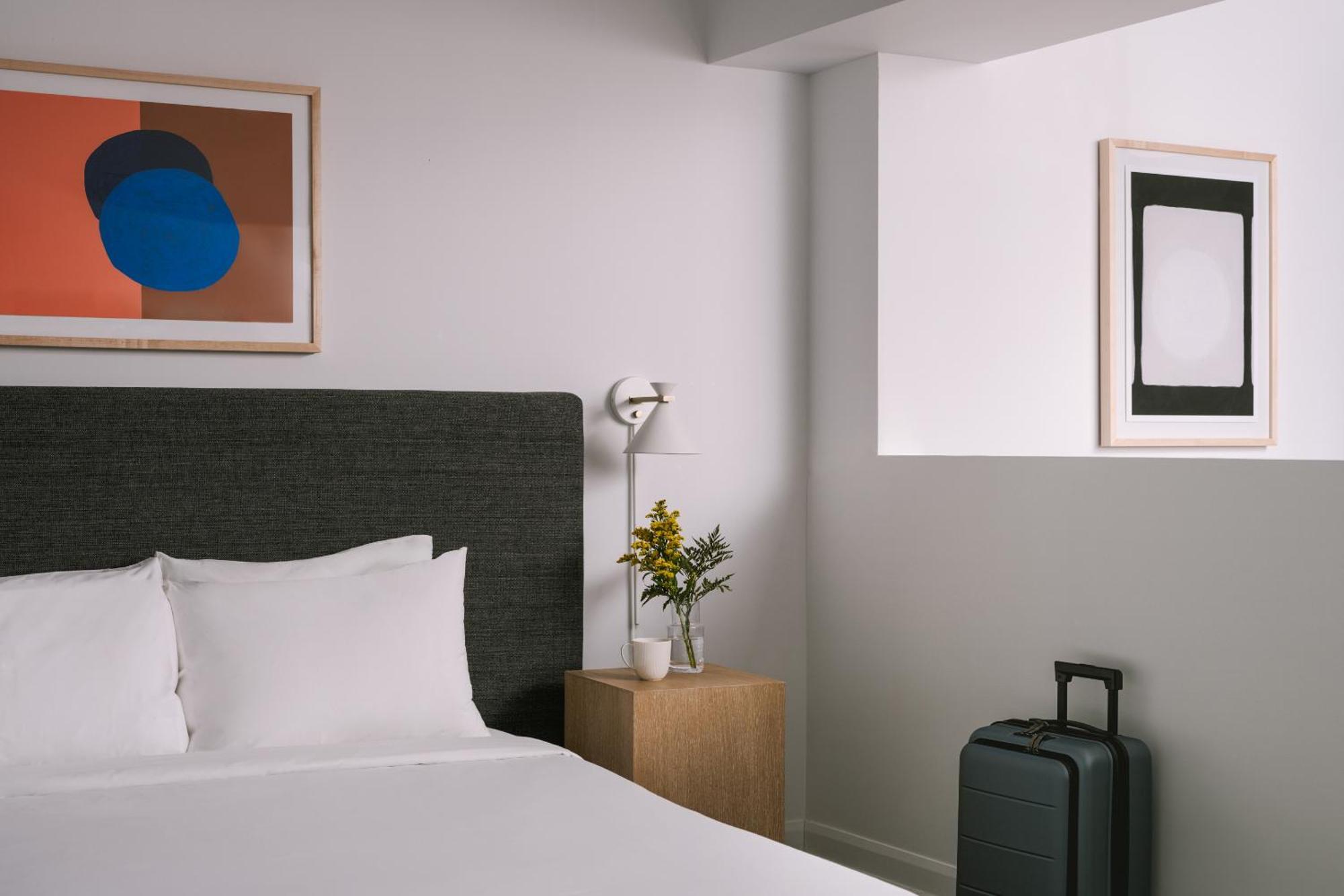 Sonder Penny Lane 4* Montreal